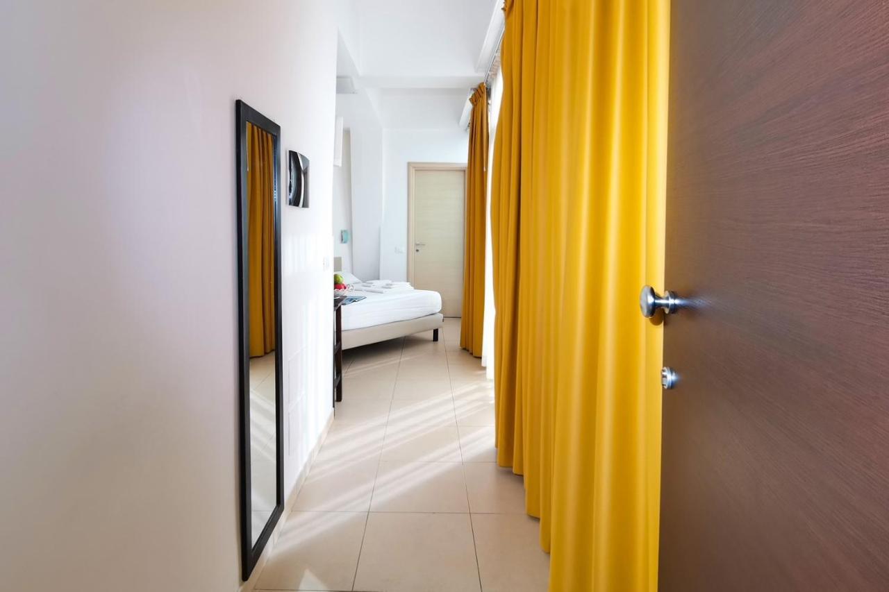 Hotel Poetto Cagliari Kültér fotó